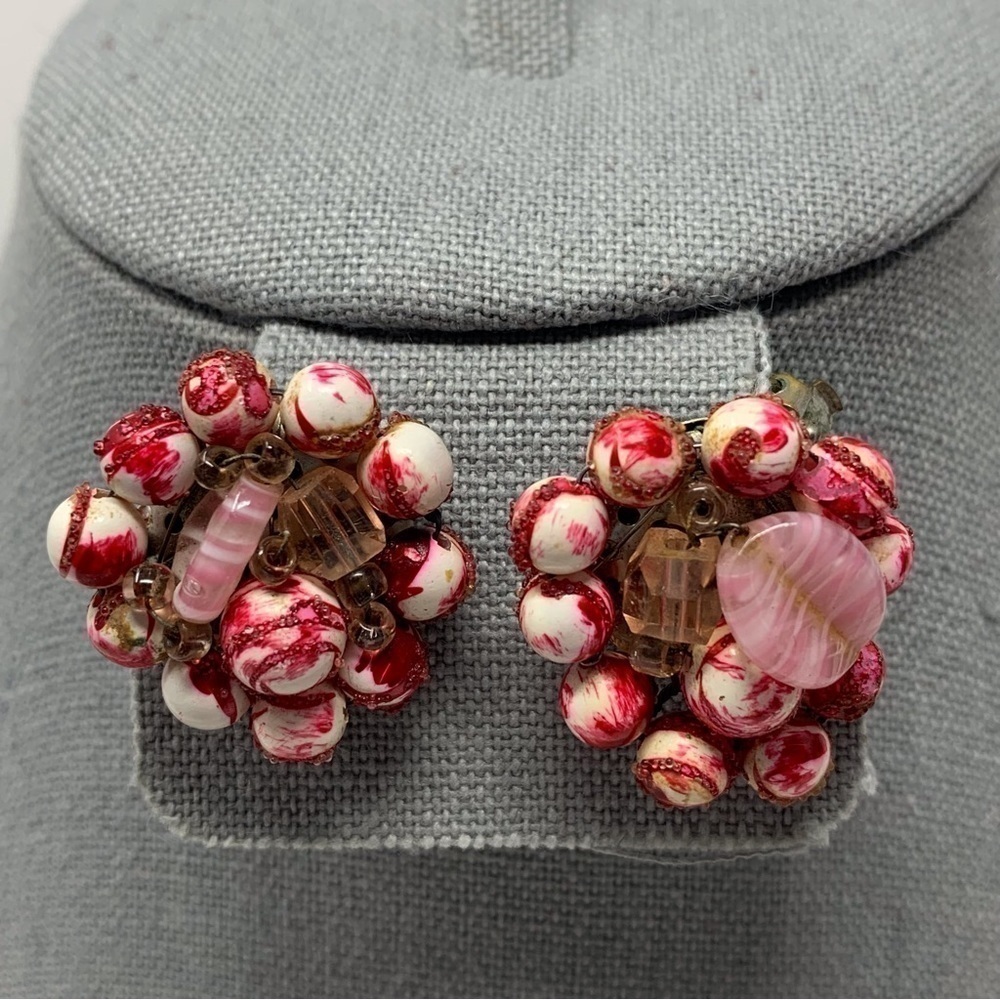 Vintage Pink Red Chunky Beaded Clip On Earrings Peppermint Candy Inspired Retro